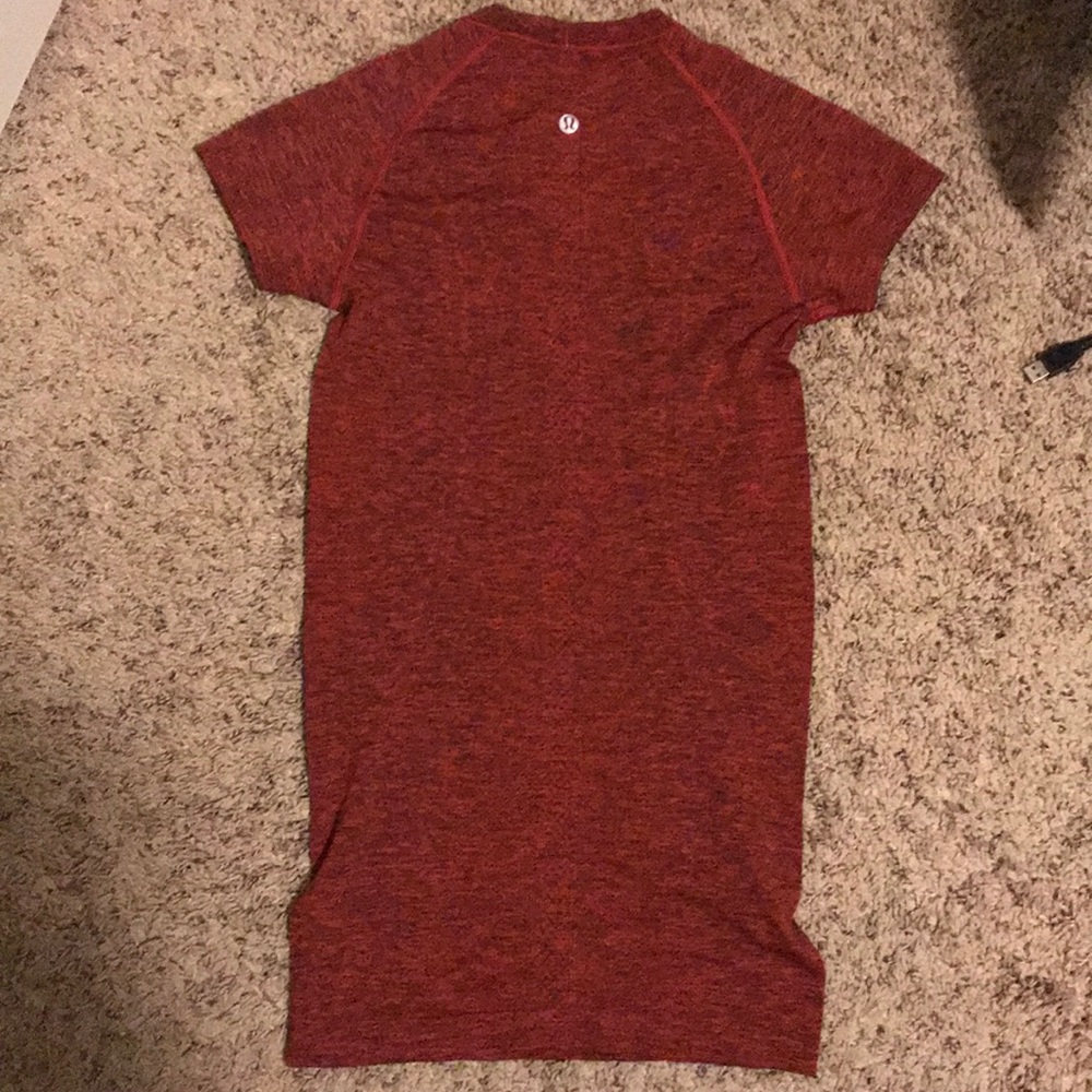 Lululemon short sleeve workout top